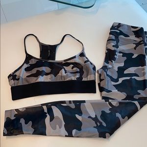 Koral Black Silver Camo Leggings Bra Set